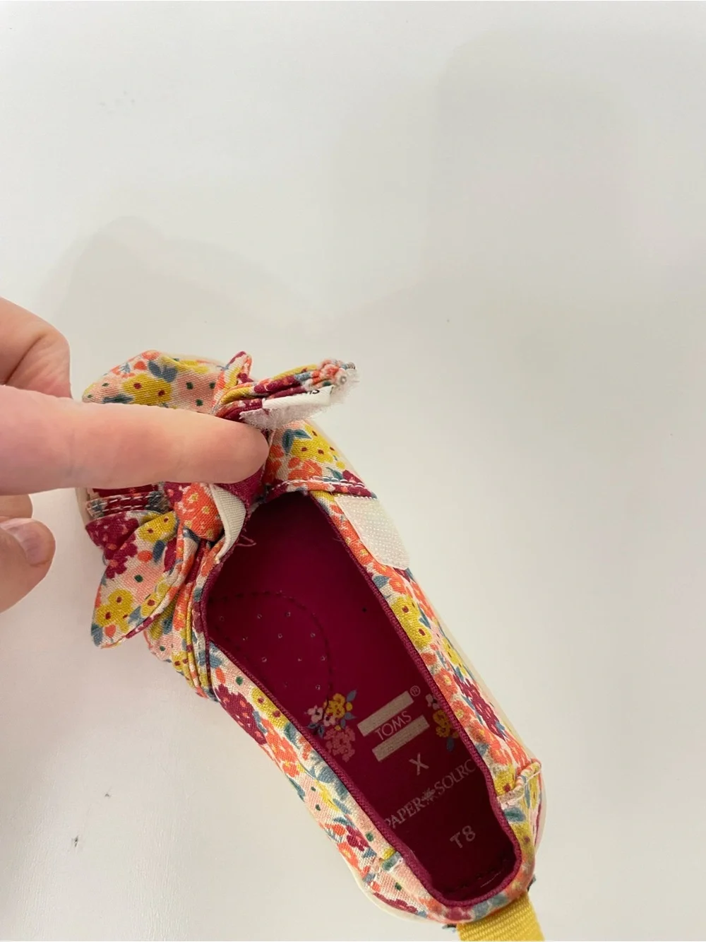 Tiny TOMS Alpergata Girls Floral Canvas Slip-Ons Raspberry Lemon Orange size 8T
